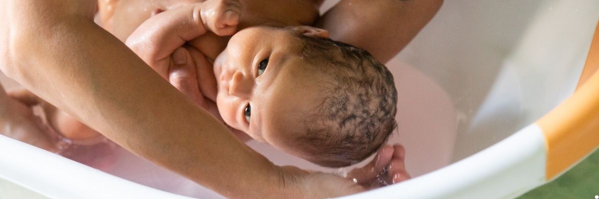 Yenidoğanlarda Banyo Rutini Nasıl Oluşturulur